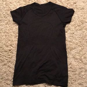 LULULEMON swiftly tech short sleeve crew